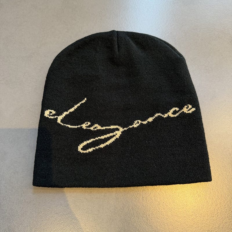 Elegance Script Knit Beanie Black / Beige