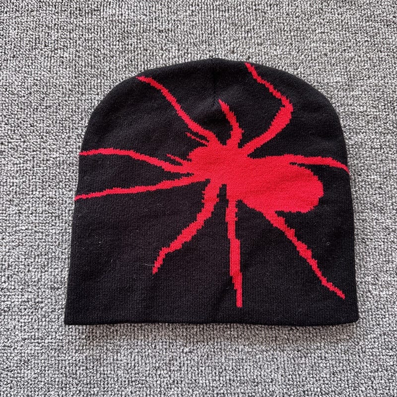Oversized Spider Knit Beanie Black / Red