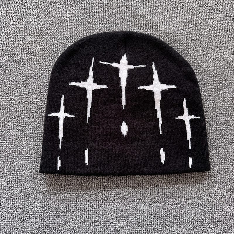 Falling Cross Knit Beanie Black / White