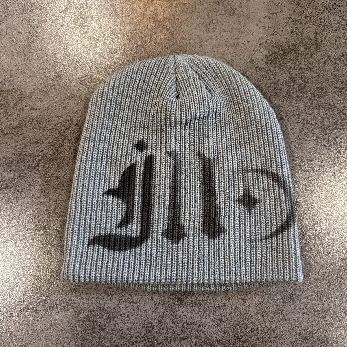 Ribbed Gothic Letter Knit Beanie Gray / Black