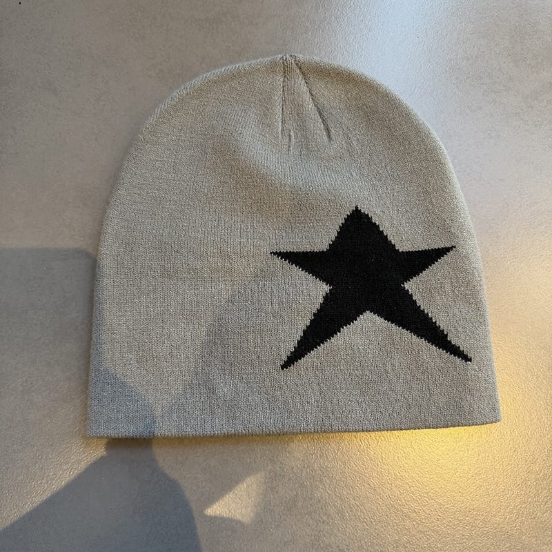 Oversized Star Knit Beanie Gray / Black Star