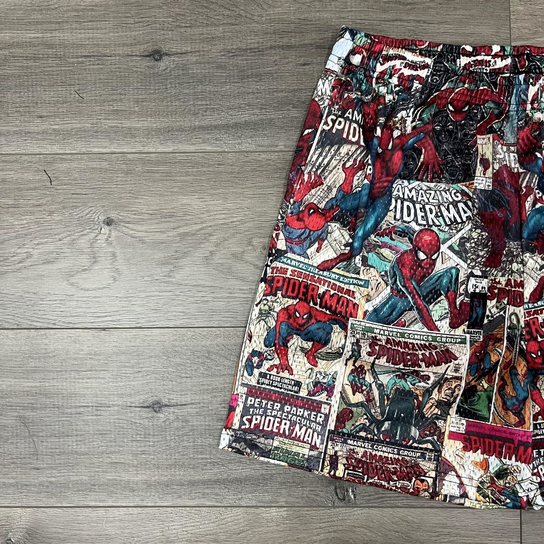 AMAZING SPIDERMAN MESH SHORTS-8673 - RDMCLOTHINGART