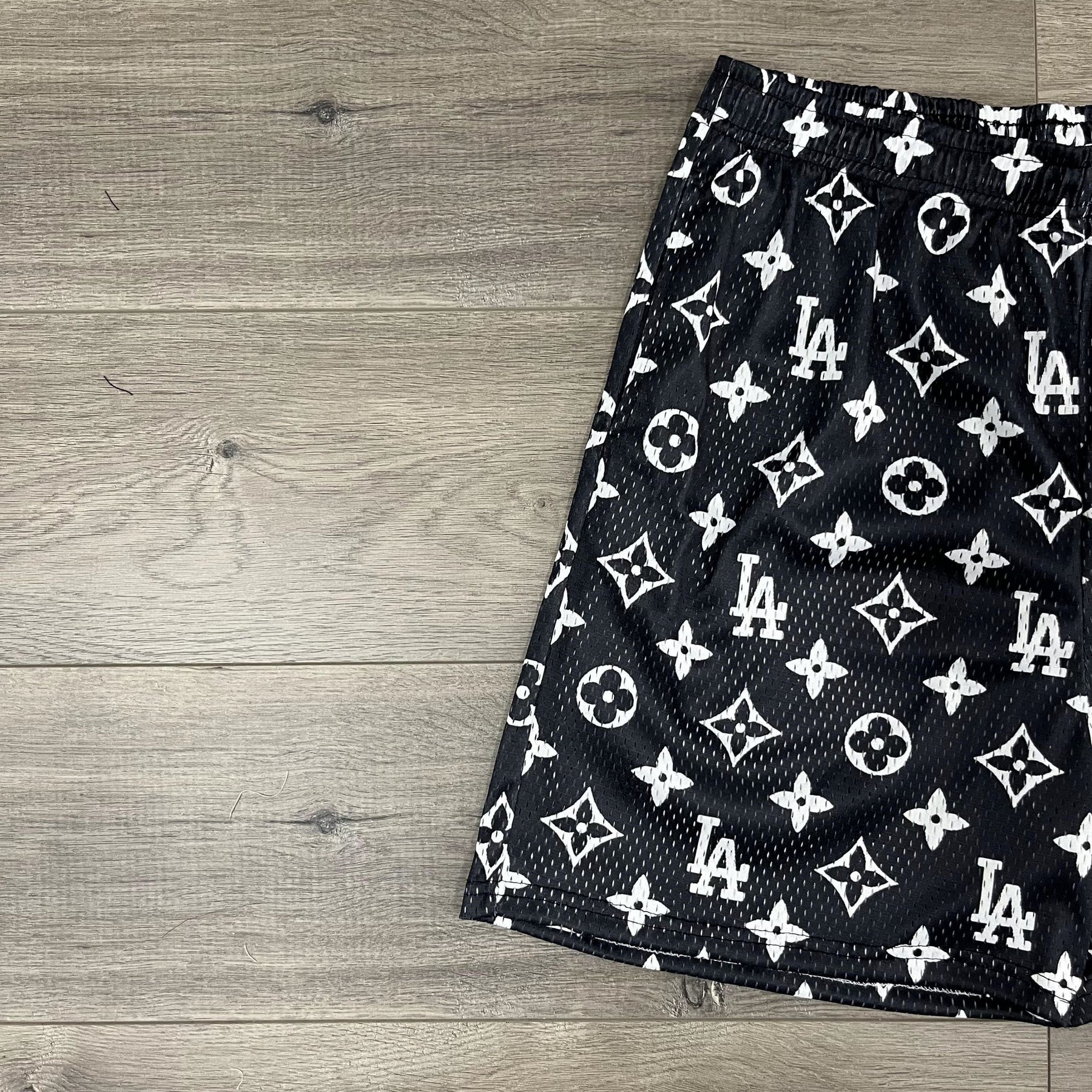 BLACK LA MESH SHORTS-8670 - RDMCLOTHINGART