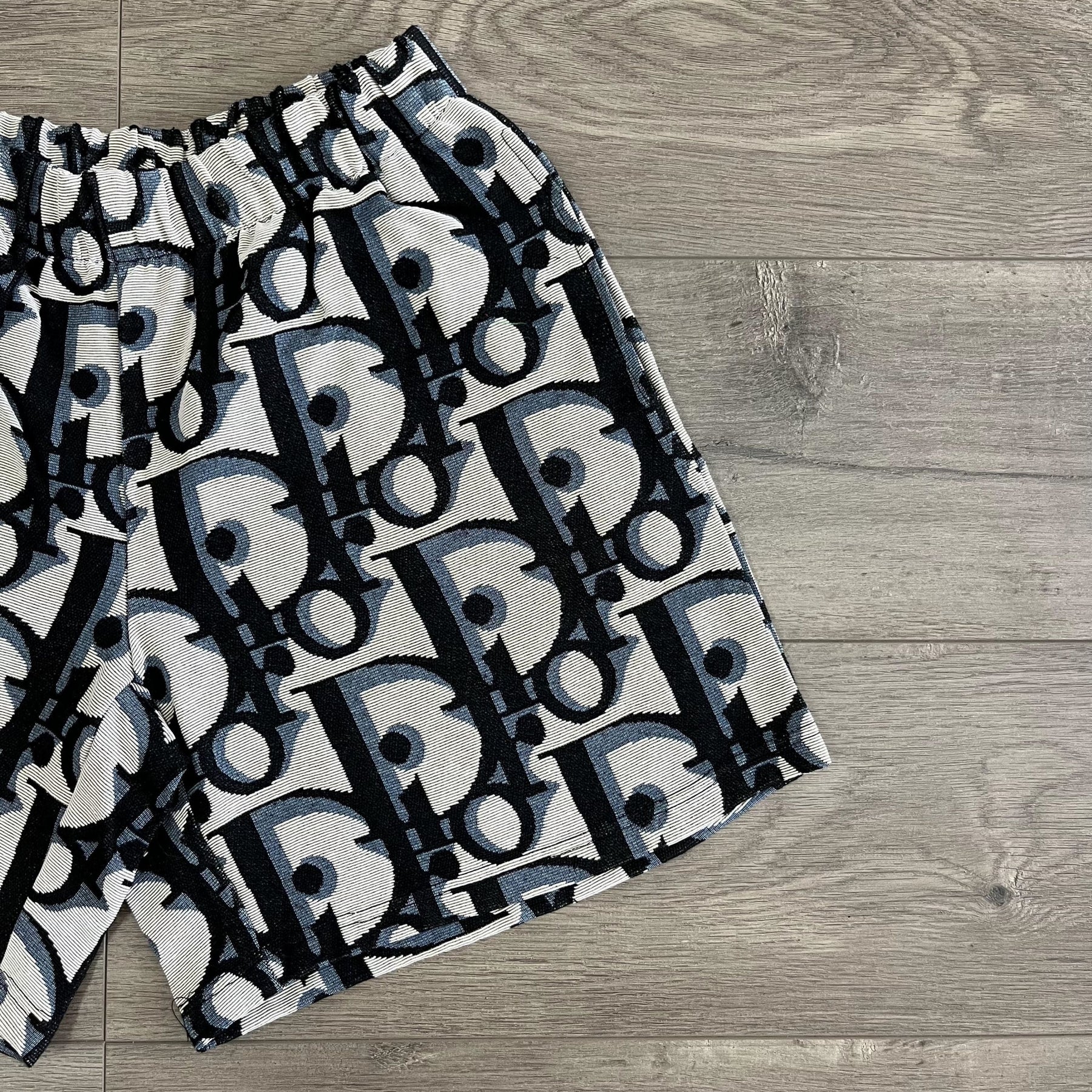 D TAPESTRY SHORTS - RDMCLOTHINGART