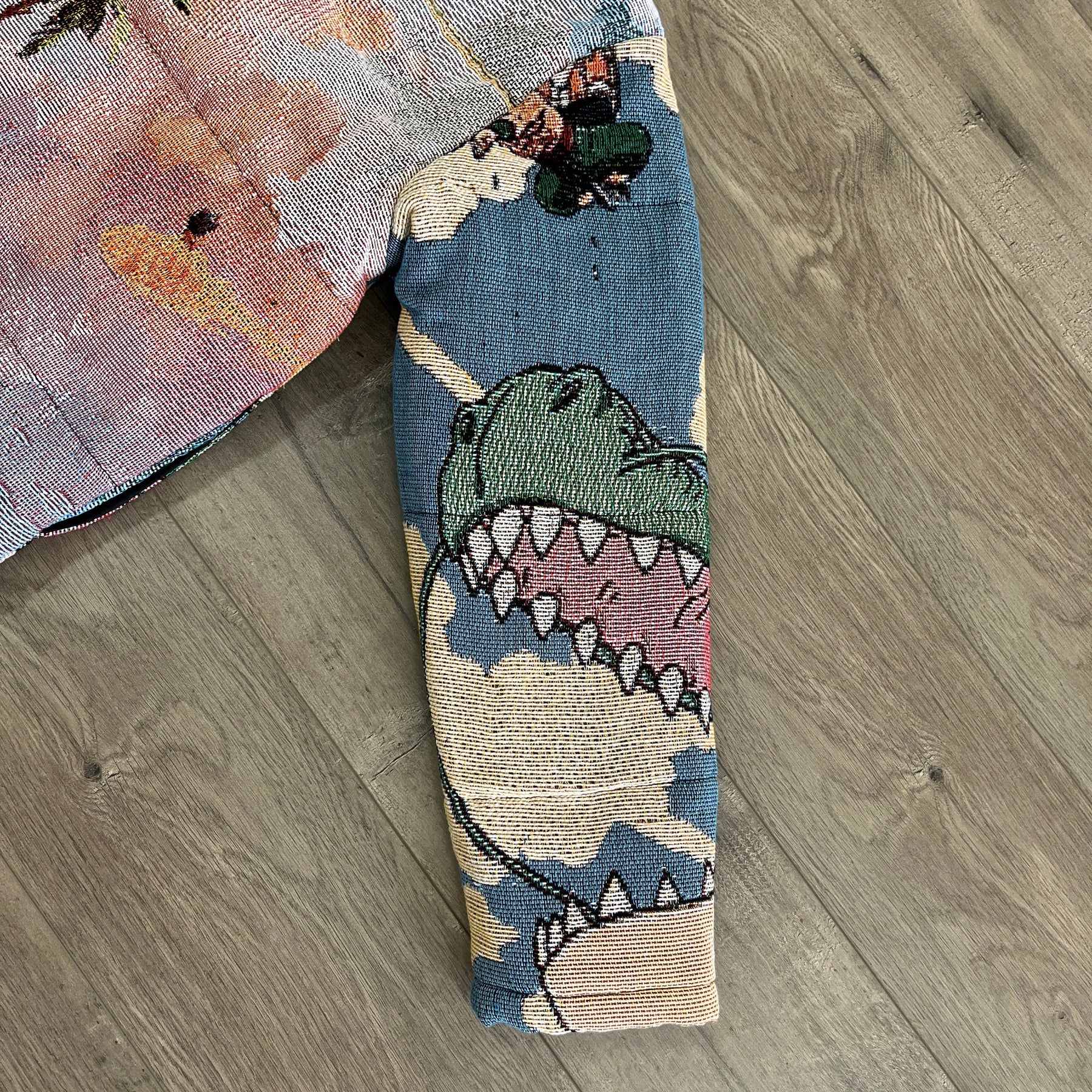 DRAGON TAPESTRY COAT - RDMCLOTHINGART